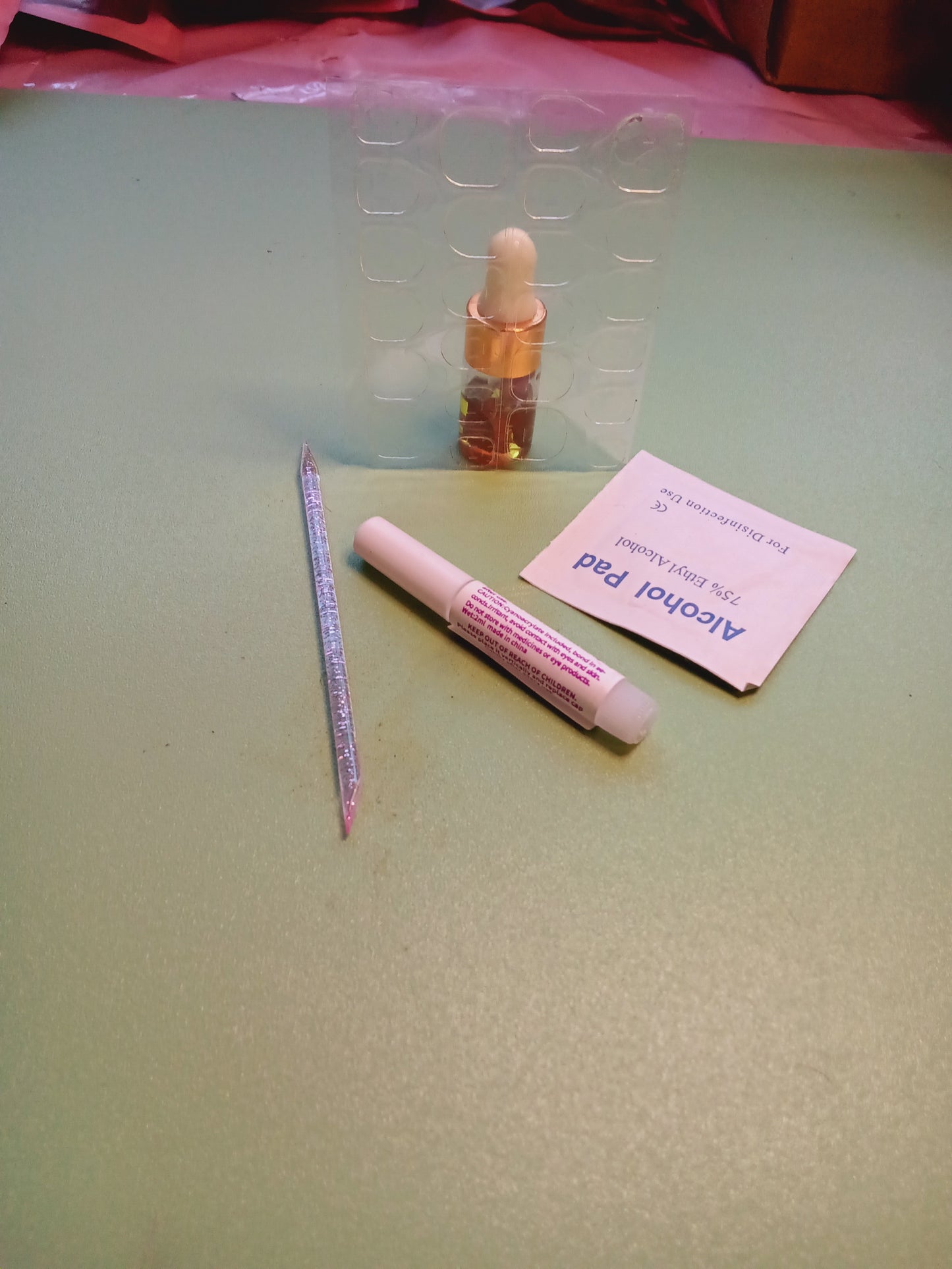 Press ones French tip with flowers