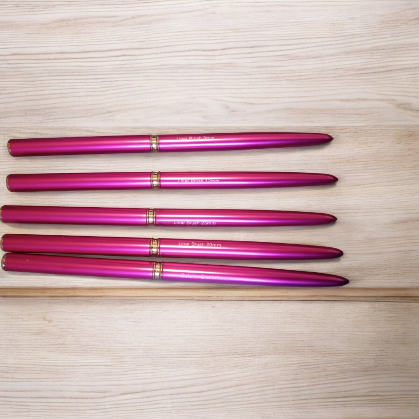 Nail art brushes