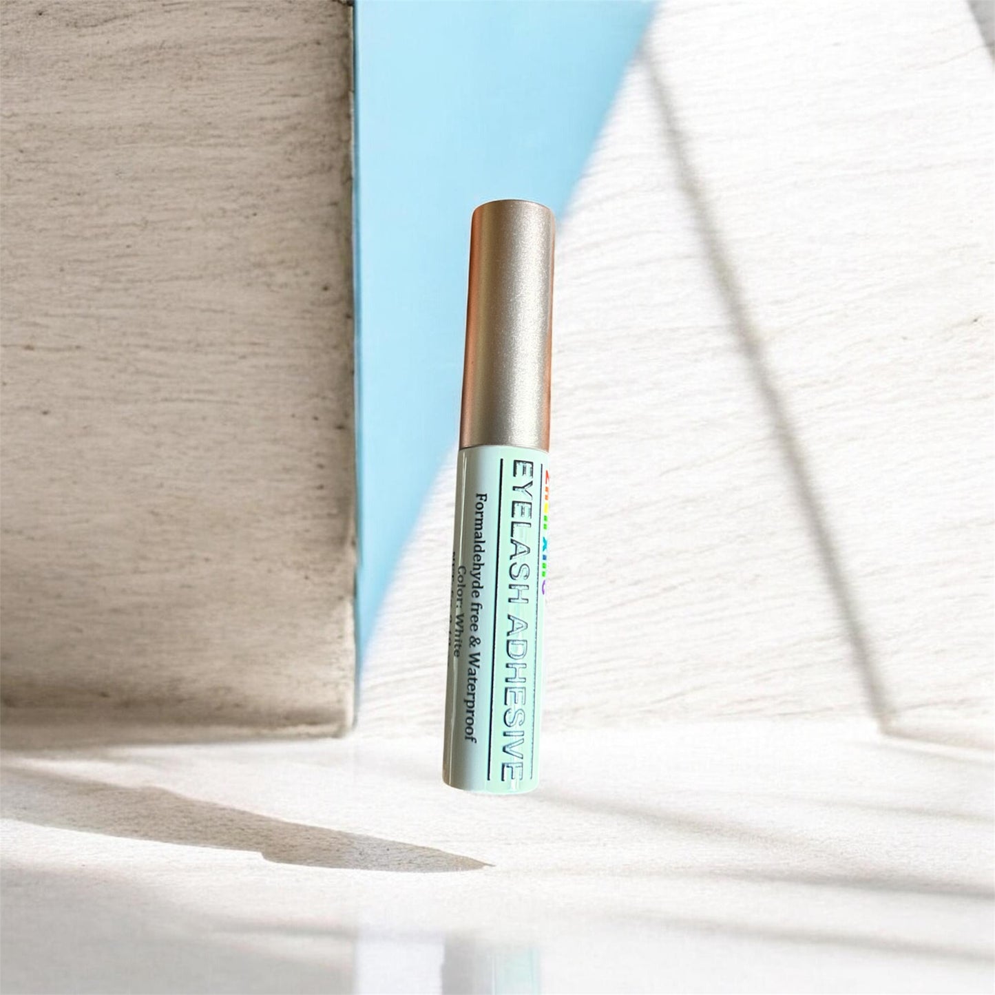 Zhen xing eyelash adhesive