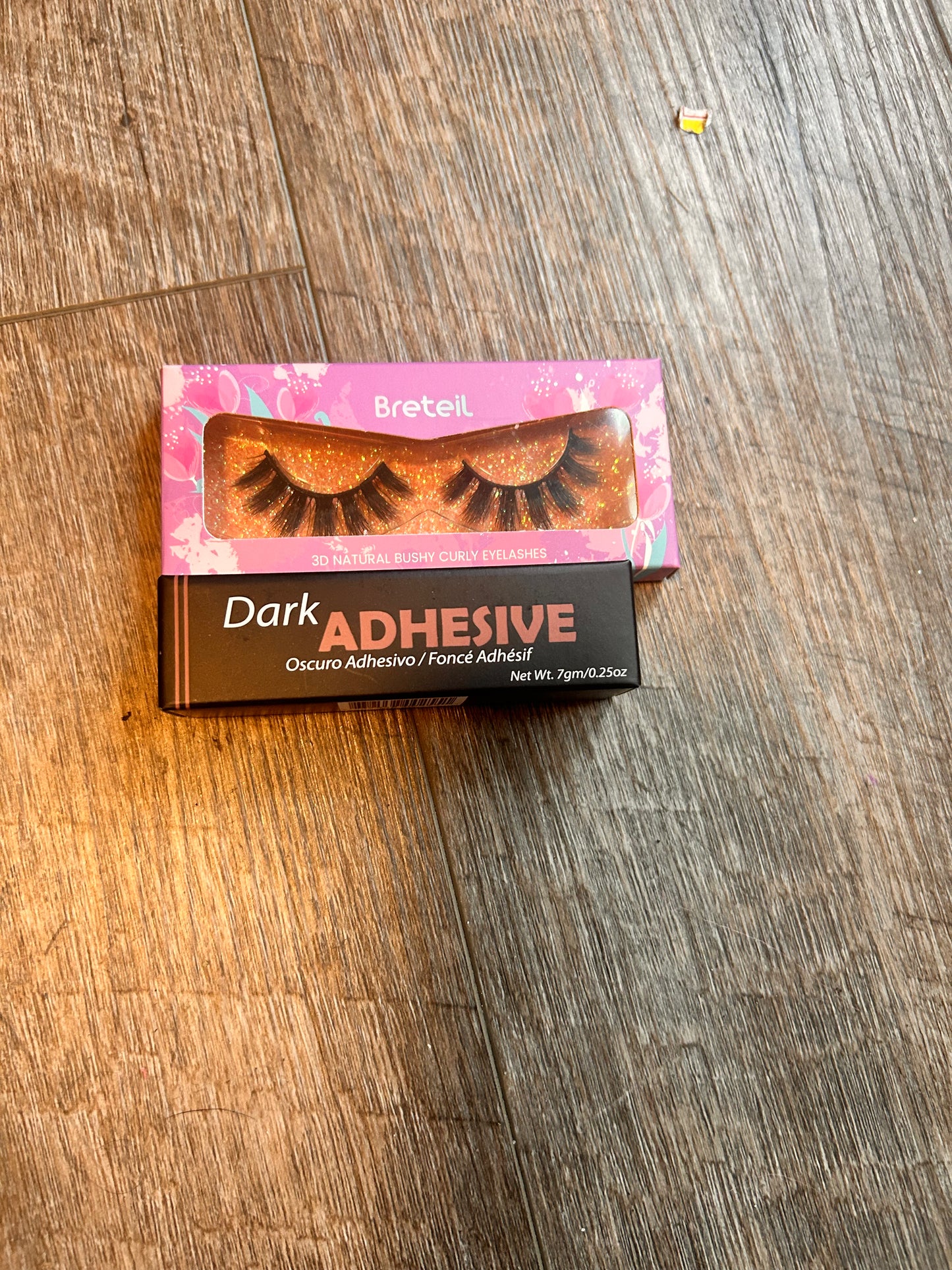 Assorted lash with glue